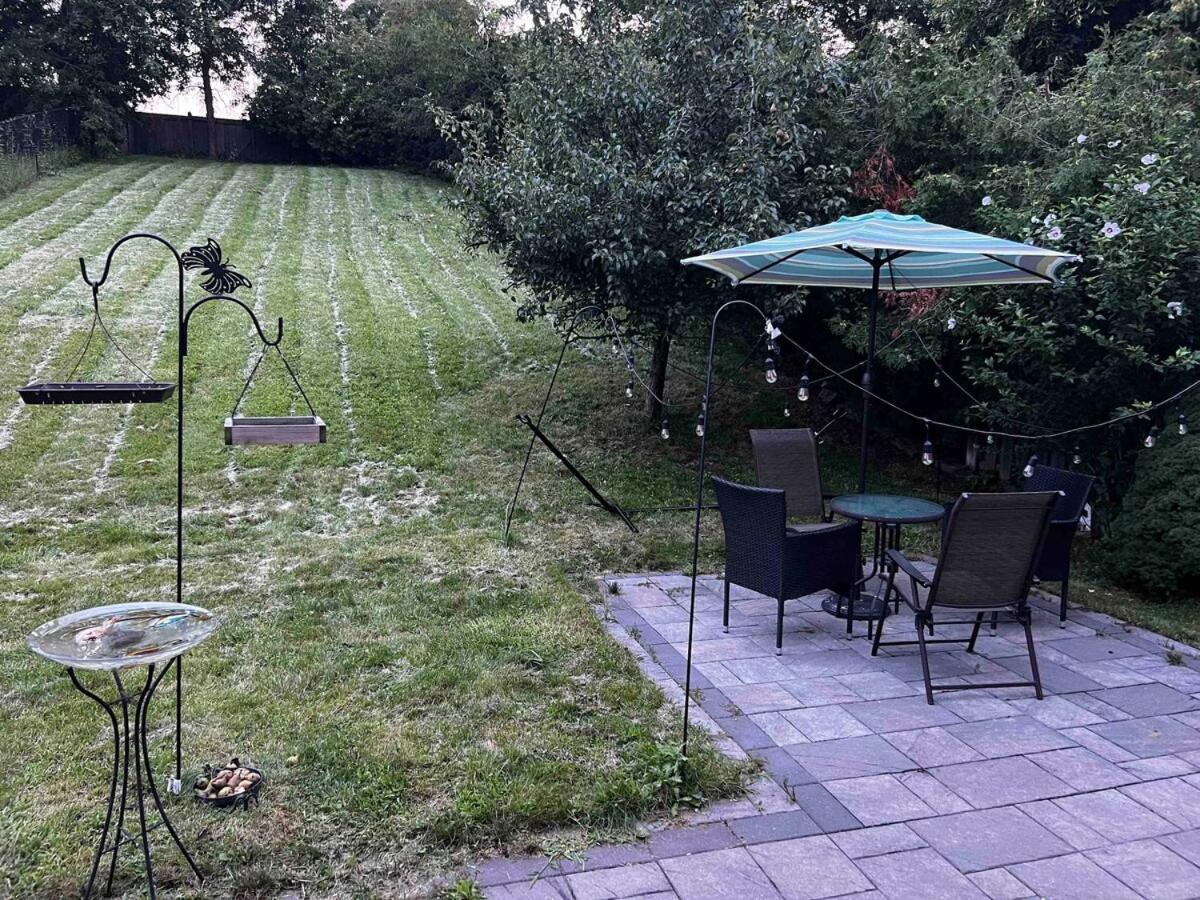 Finished 2 Bedroom Apartment In An Upscale Area Of Ajax Bagian luar foto